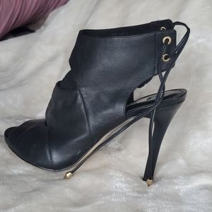 Guess Lace Back Cutout Sandals